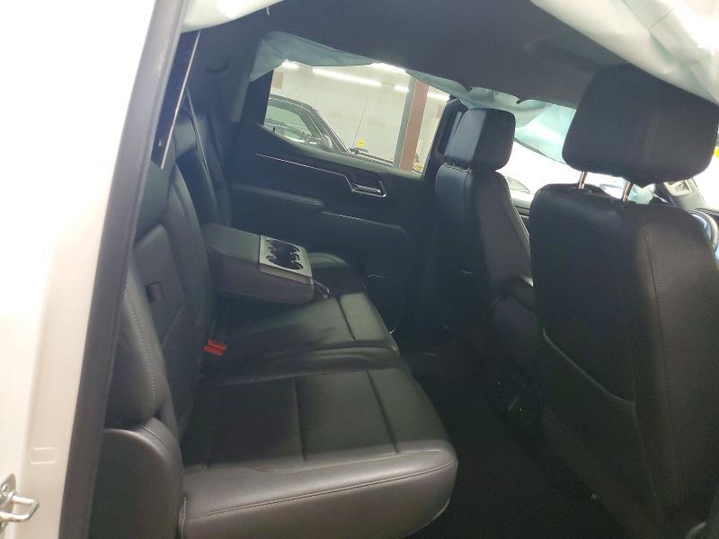2025 GMC Sierra K1500 SLT