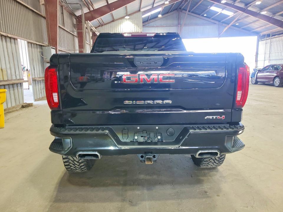 2021 GMC Sierra K1500 AT4