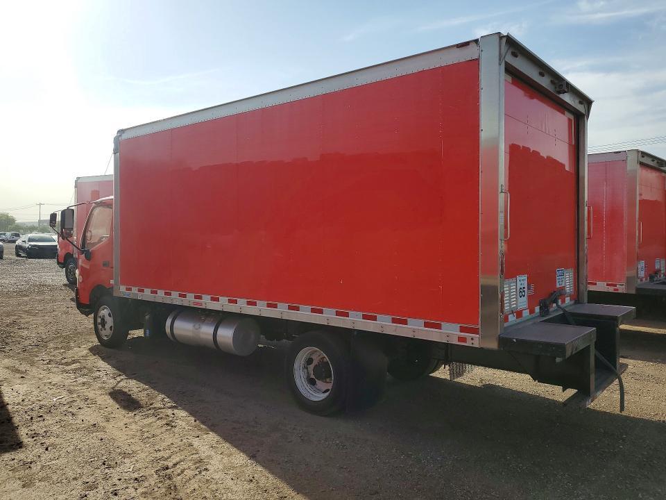 2018 Hino 195 BOX Truck