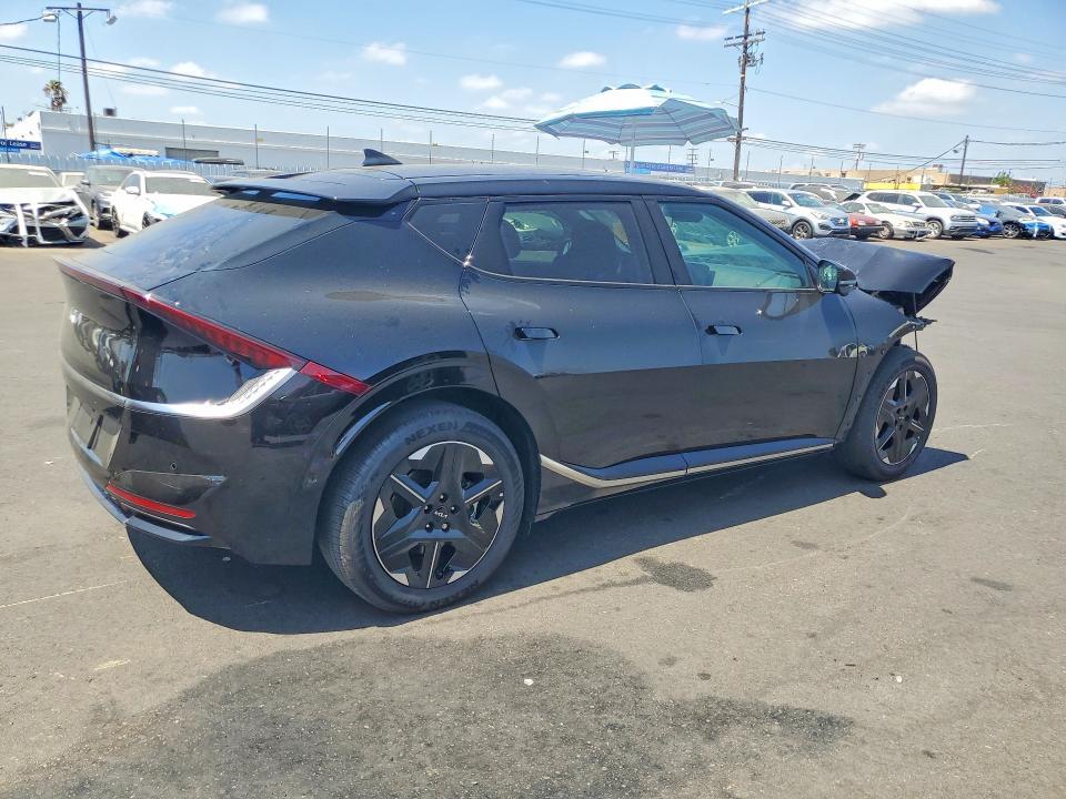 2025 KIA EV6 Wind