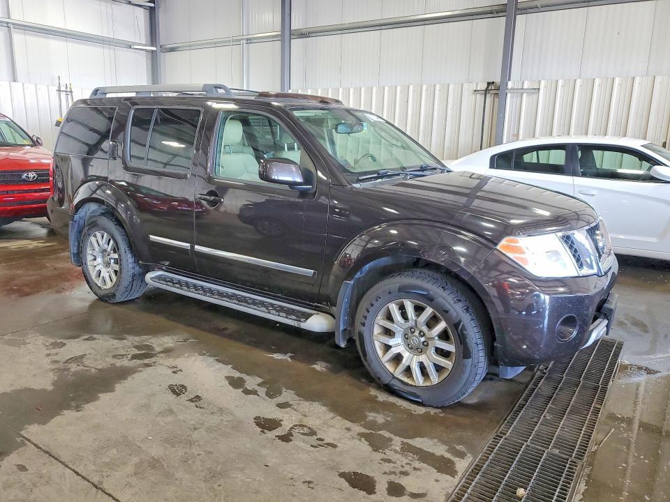 2012 Nissan Pathfinder s