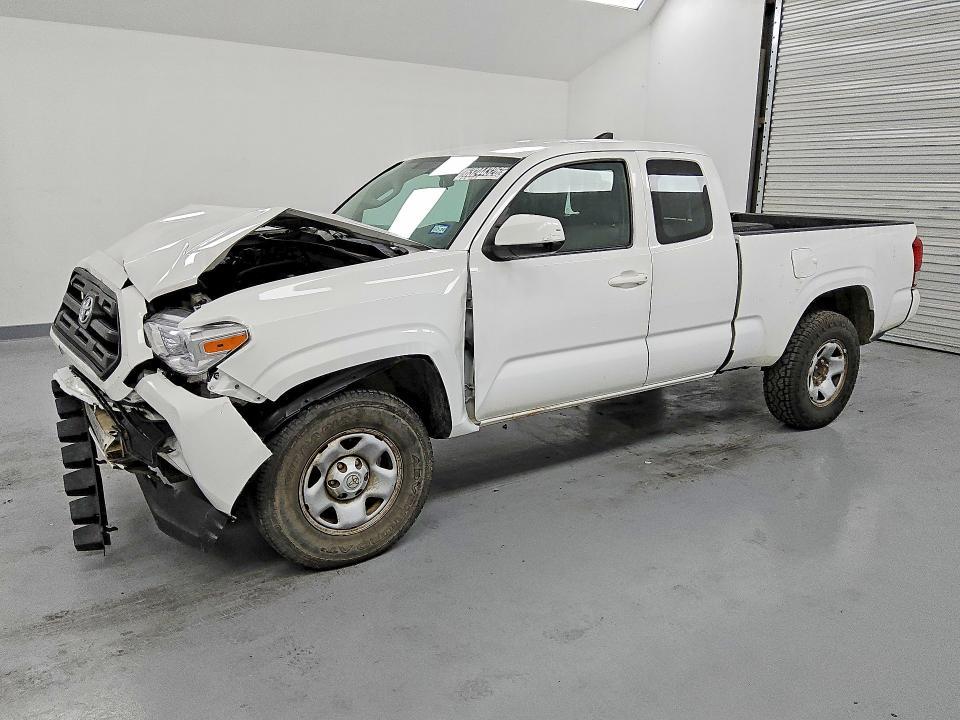 2017 Toyota Tacoma SR