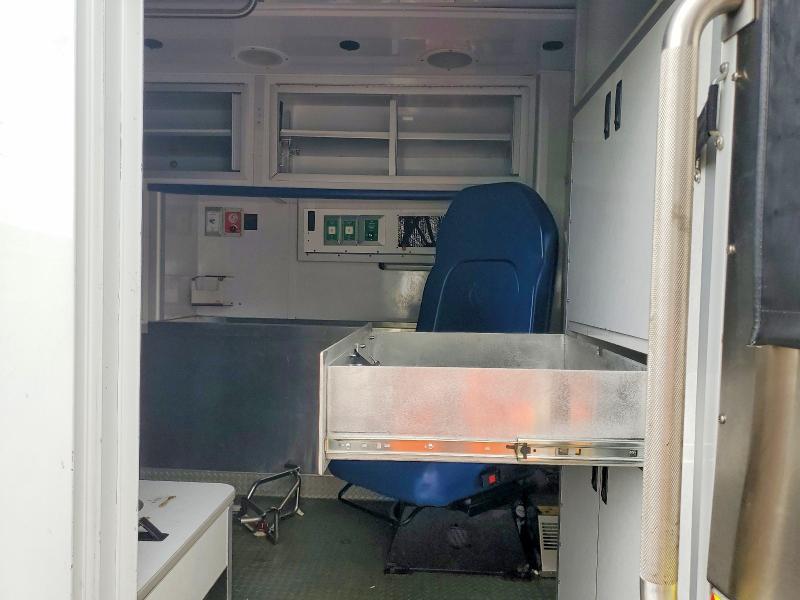 2017 Ford Econoline E450 SD  Ambulance