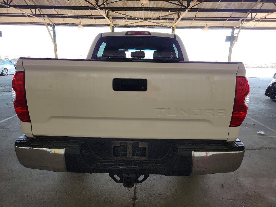 2015 Toyota Tundra SR5
