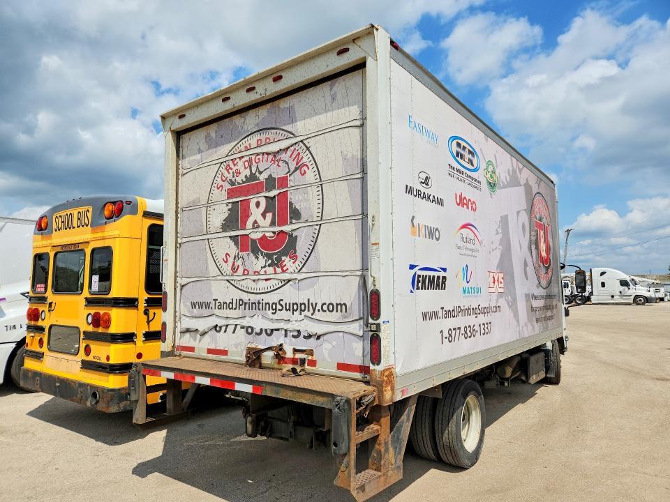 2018 Isuzu NPR XD BOX Truck