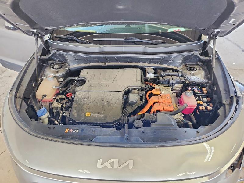 2023 KIA Niro LX