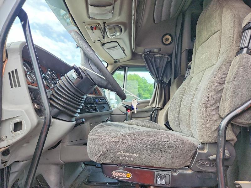 2005 Peterbilt 387 Semi Truck