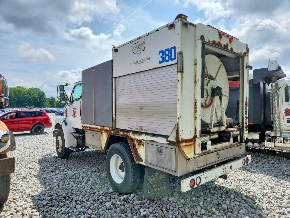 2004 Sterling L 7500