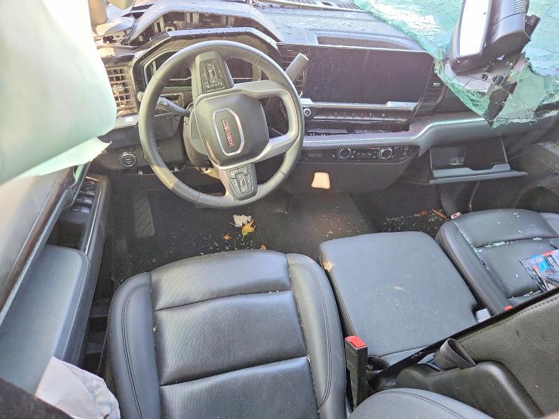2025 GMC Sierra K1500 SLT