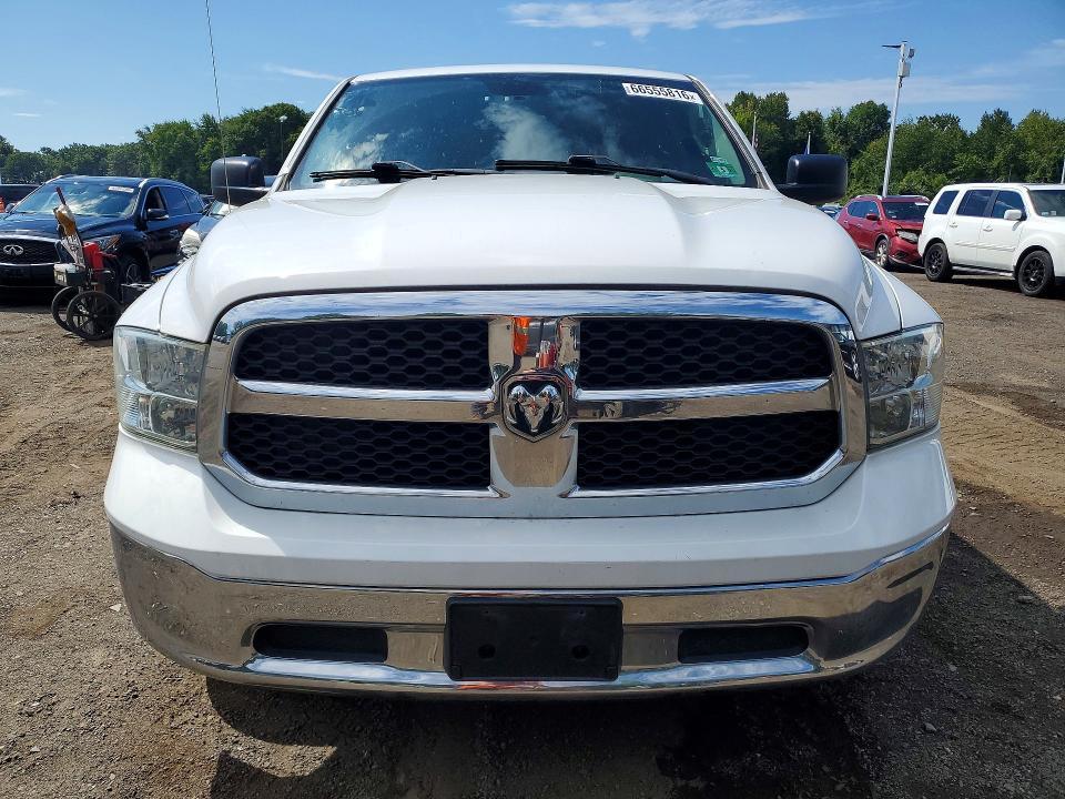2016 Dodge Ram 1500 slt