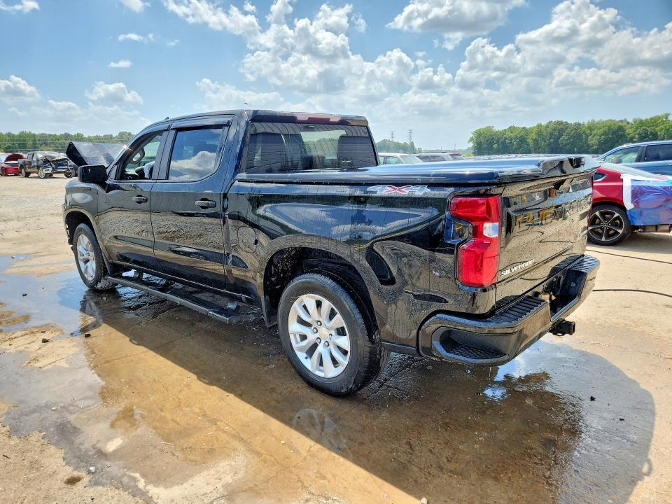 2020 Chevrolet Silverado K1500 Custom