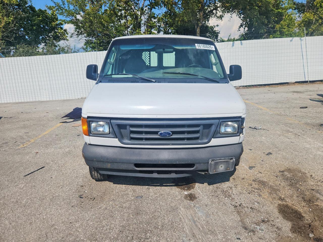 2004 Ford Econolin
