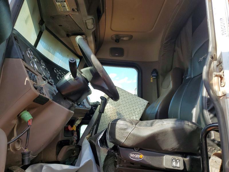 2018 Peterbilt 389