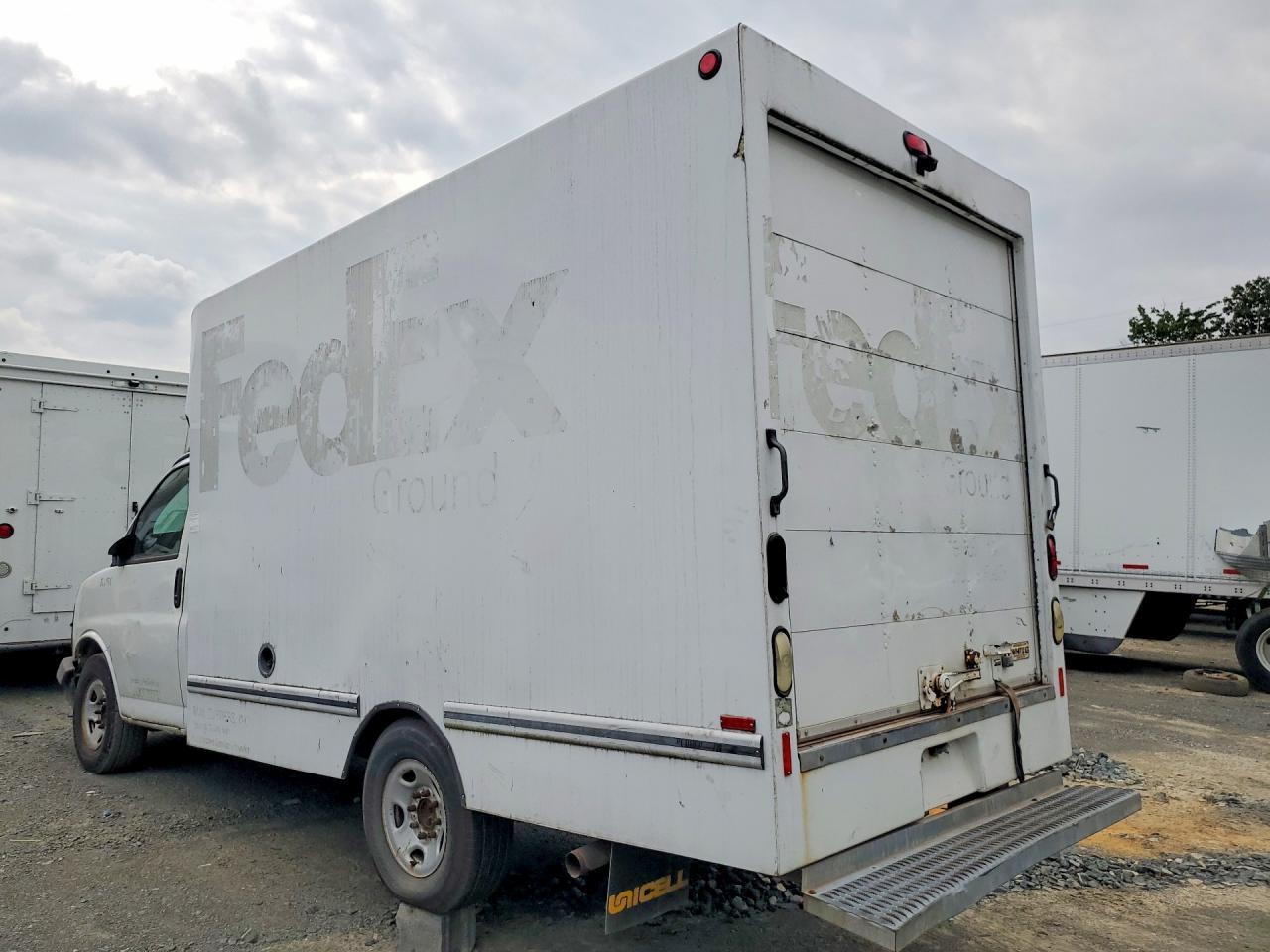 2010 Chevrolet Express Delivery Truck