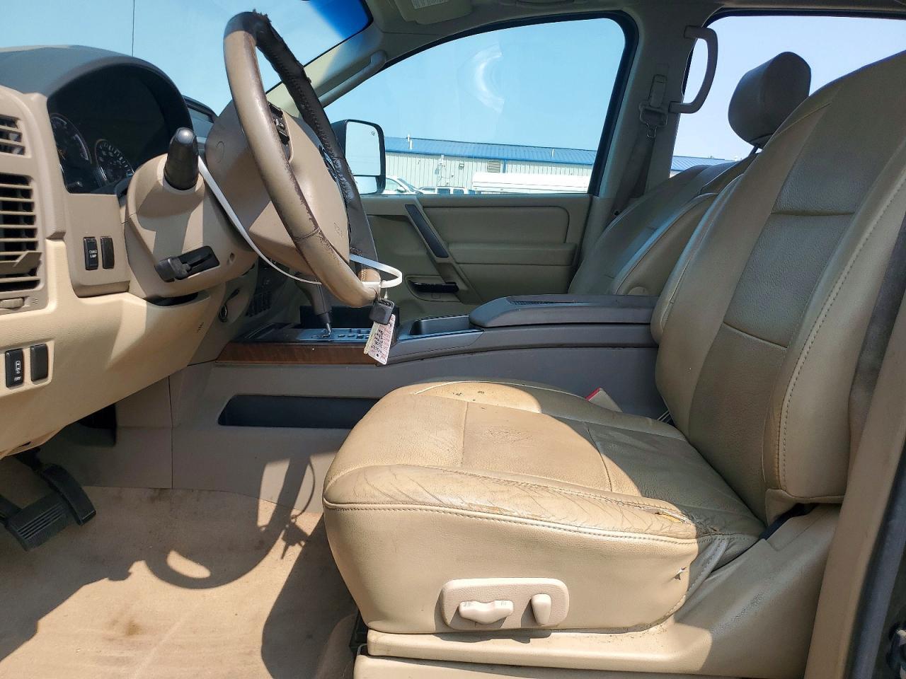 2008 Nissan Titan XE