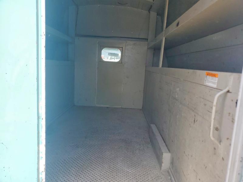 2016 Ford Econoline E350 Super Duty Cutaway Van