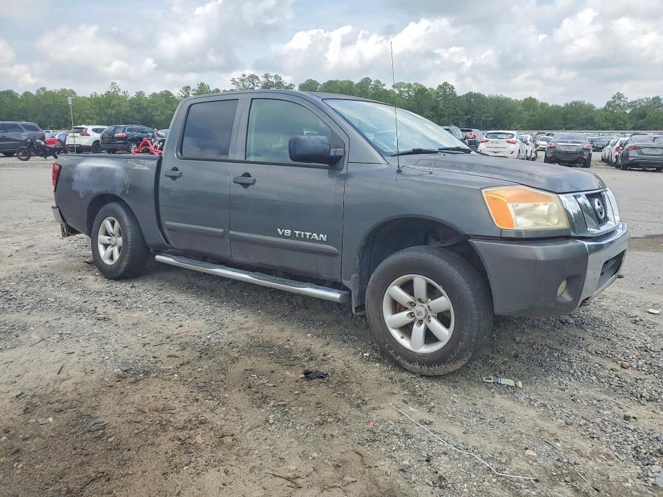 2010 Nissan Titan SE