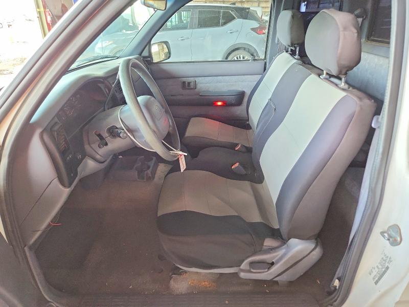 2000 Toyota Tacoma Base