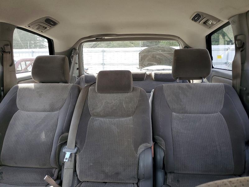 2008 Toyota Sienna le 8-passenger