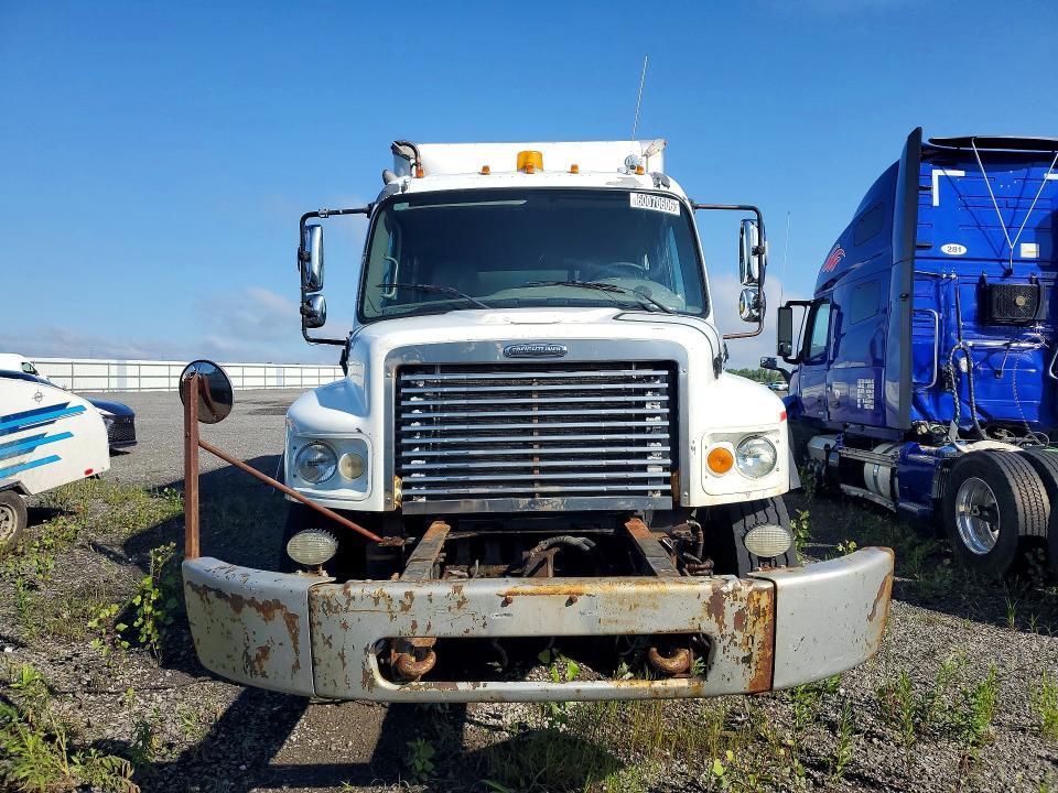 2010 Freightliner Business Class M2 BOX Truck
