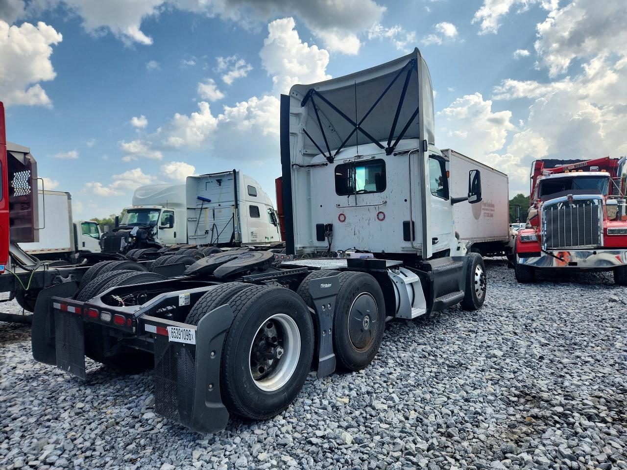 2024 Peterbilt 579-Semi Truck