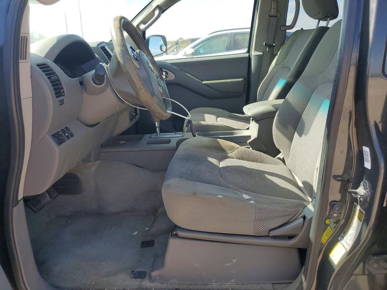 2013 Nissan Frontier S