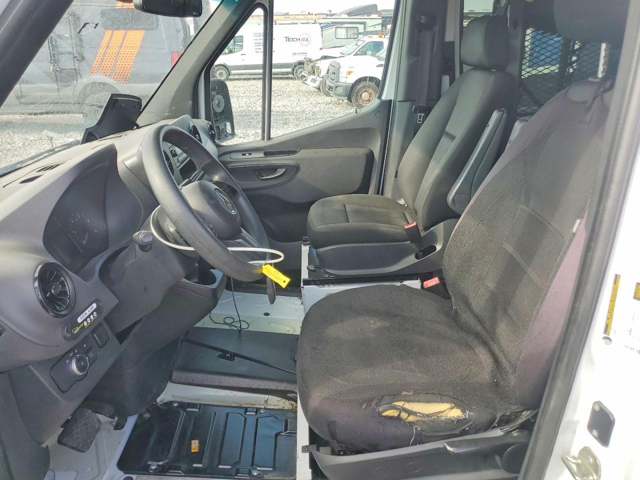 2022 Mercedes-Benz Sprinter 2500