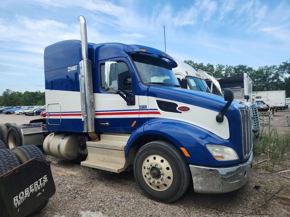 2018 Peterbilt 579-Semi Truck