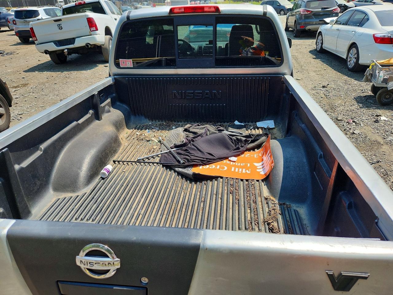 2009 Nissan Frontier XE