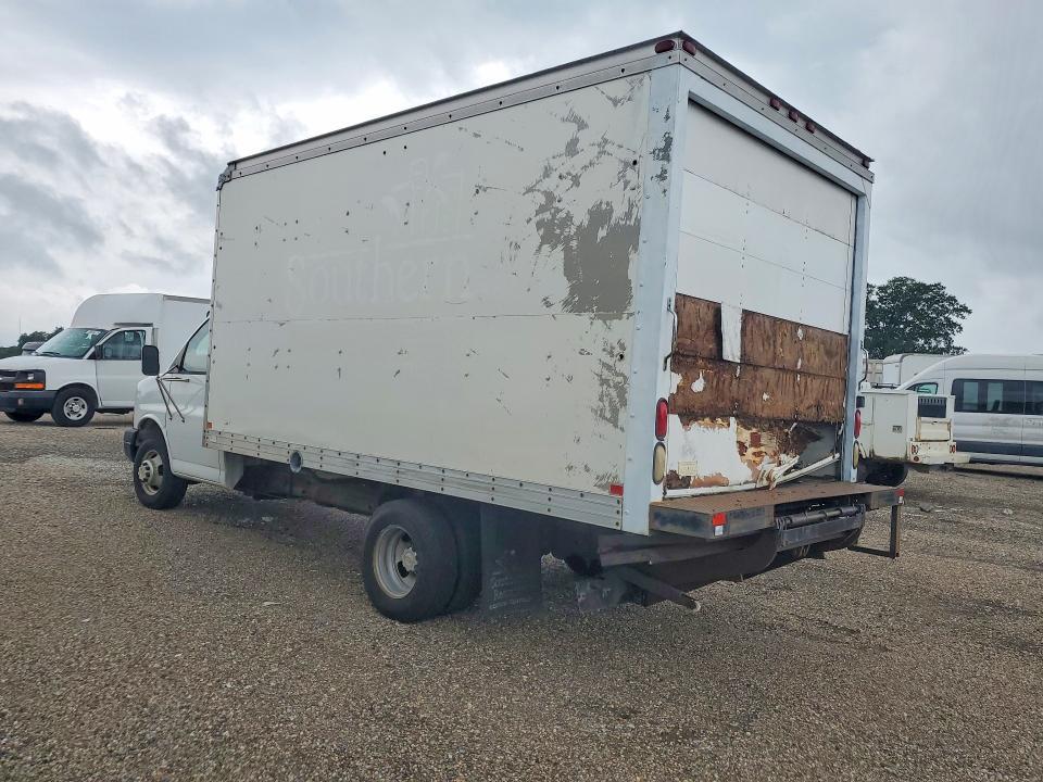 2007 Chevrolet Express BOX Truck
