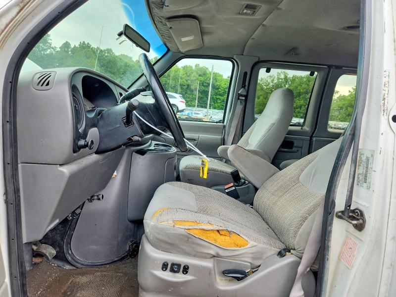 1999 Ford Econoline E350 Super Duty Wagon