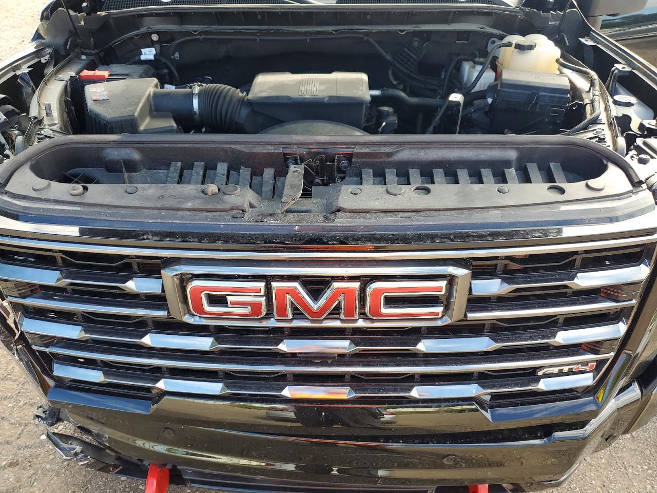 2024 GMC Sierra K2500 AT4