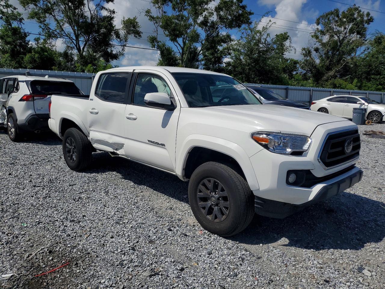 2022 Toyota Tacoma SR5 V6