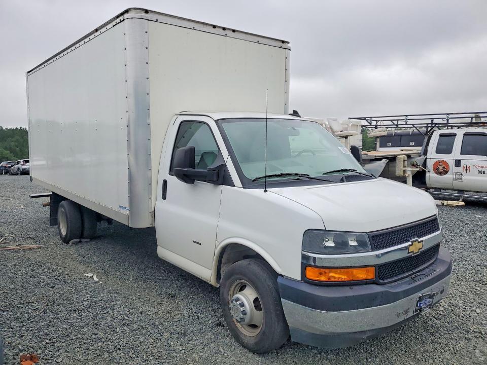 2023 Chevrolet Express G3500 BOX Truck