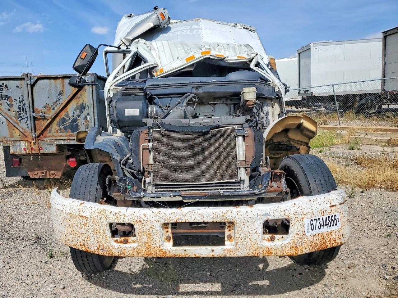 2005 Hino 258/268 BOX Truck