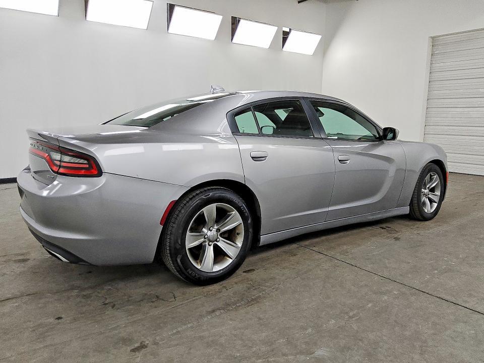 2016 Dodge Charger sxt