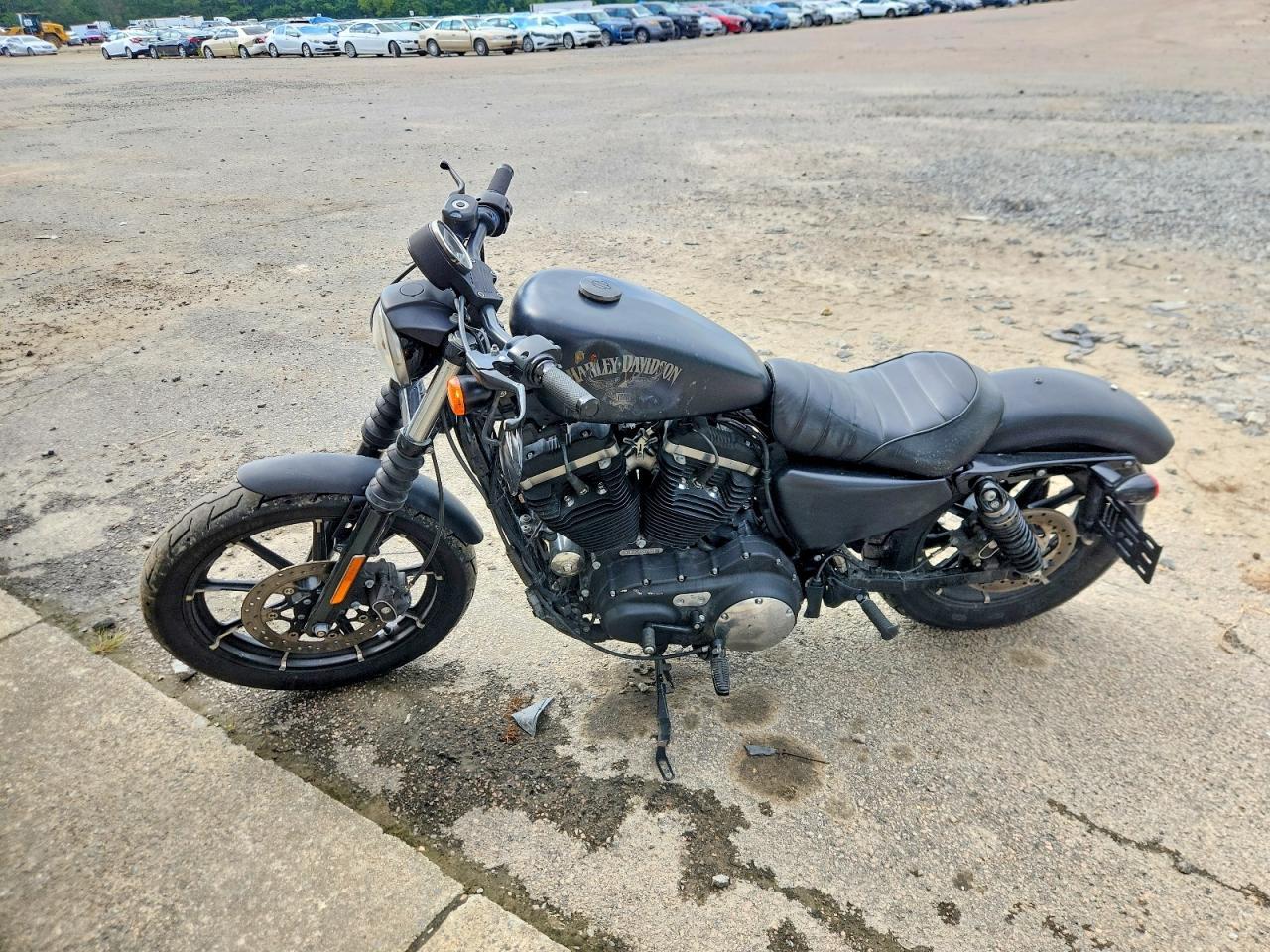 2016 Harley-Davidson XL883 Iron 883