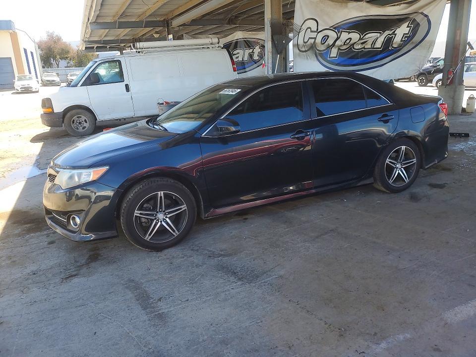 2014 Toyota Camry se