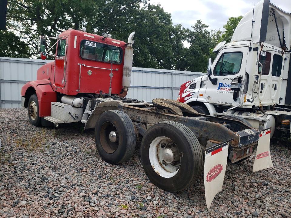 2001 Peterbilt Dumptruck