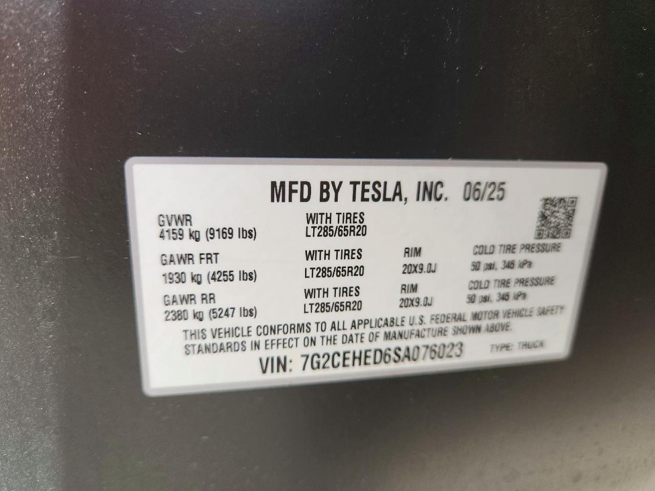 2025 Tesla Cybertruck
