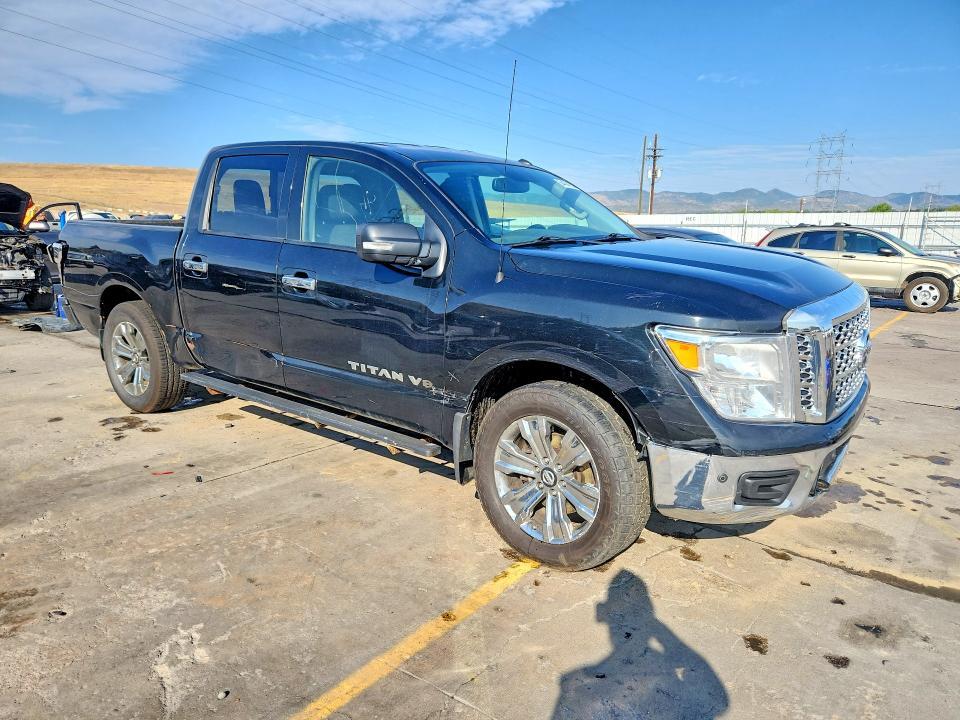 2019 Nissan Titan SV