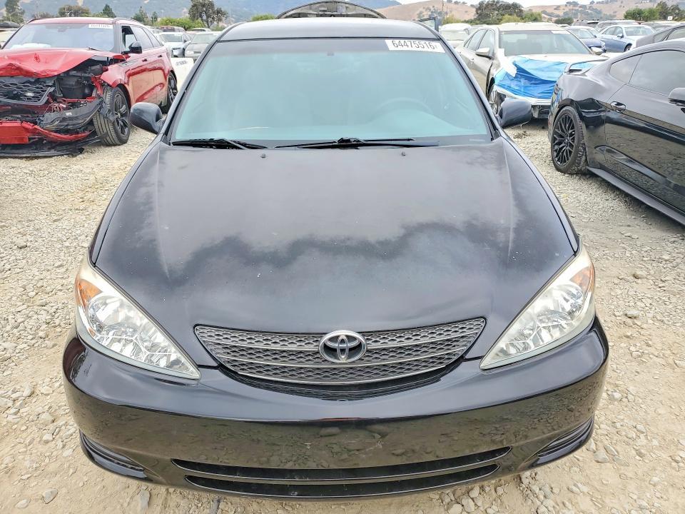 2004 Toyota Camry le V6