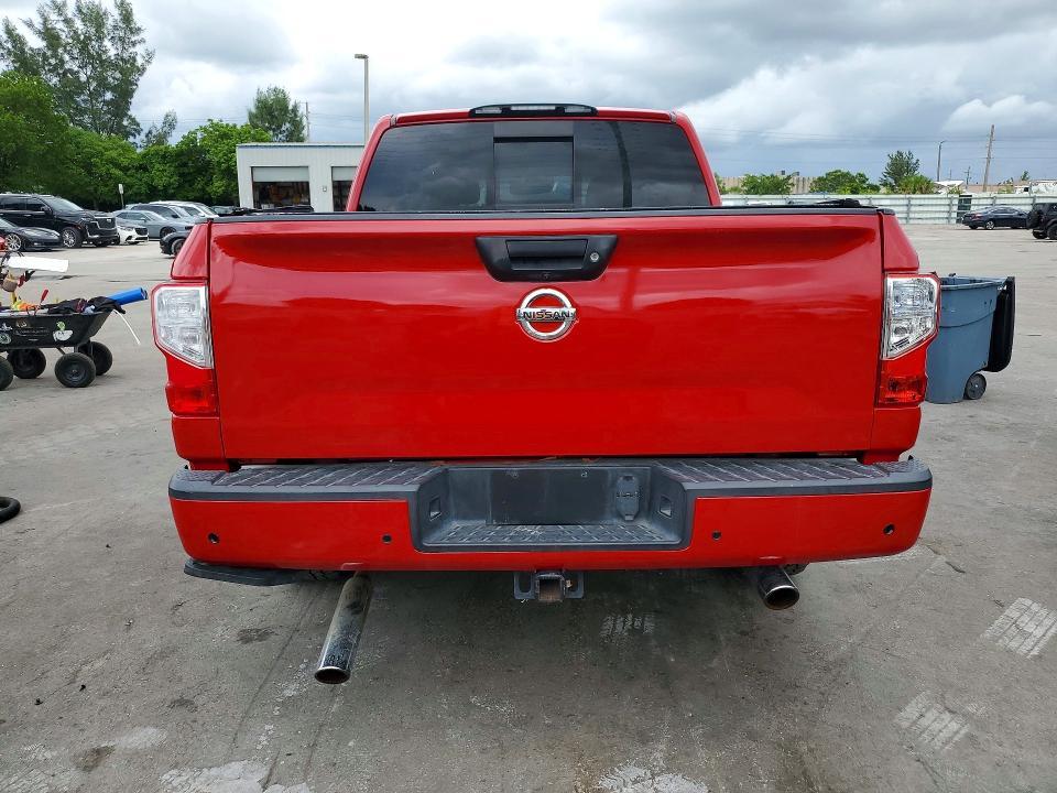 2021 Nissan Titan SV