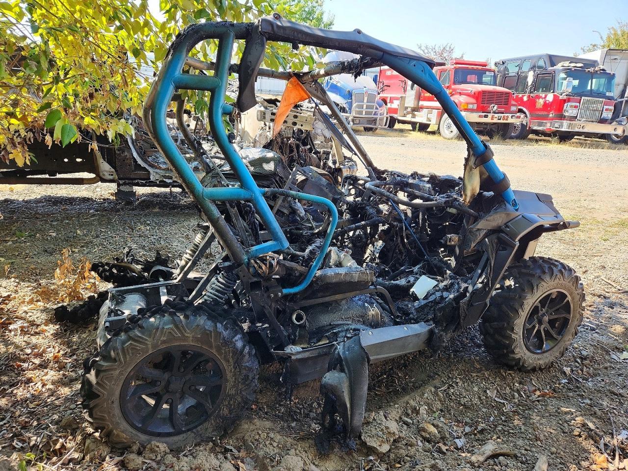 2016 Can-Am Commander 1000 XT