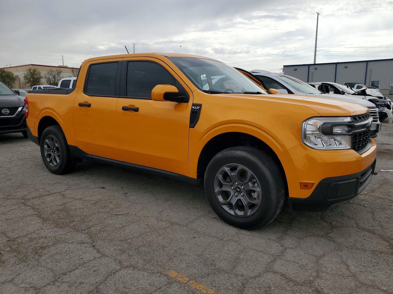 2023 Ford Maverick XL