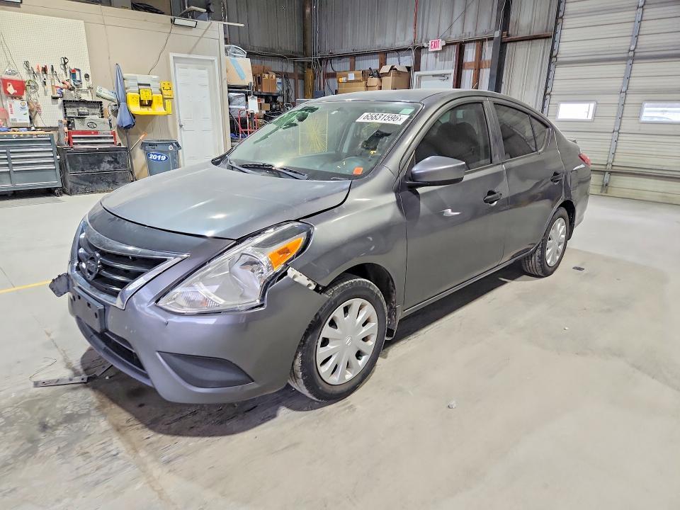 2017 Nissan Versa 1.6 s Plus
