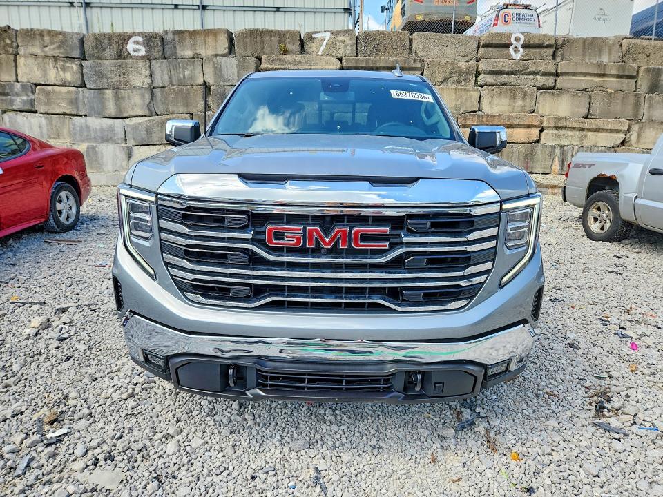 2025 GMC Sierra K1500 SLT
