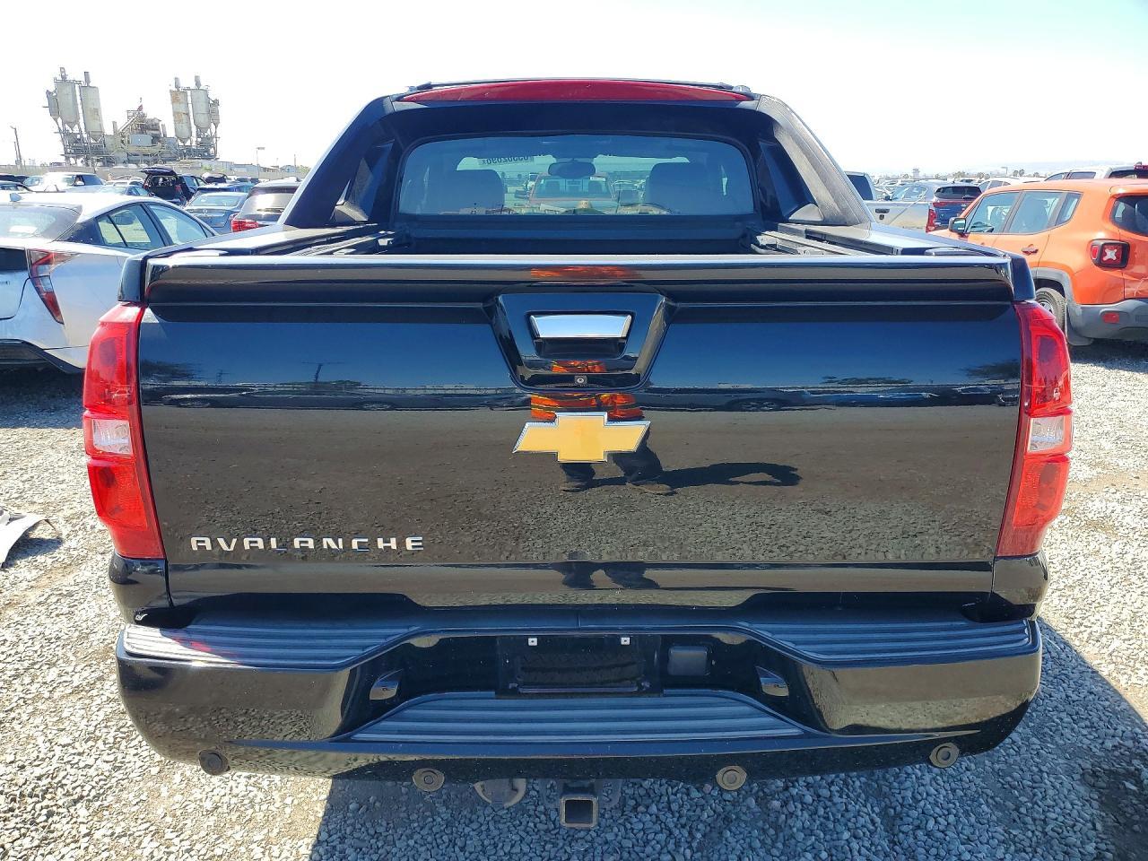 2013 Chevrolet Avalanche LTZ