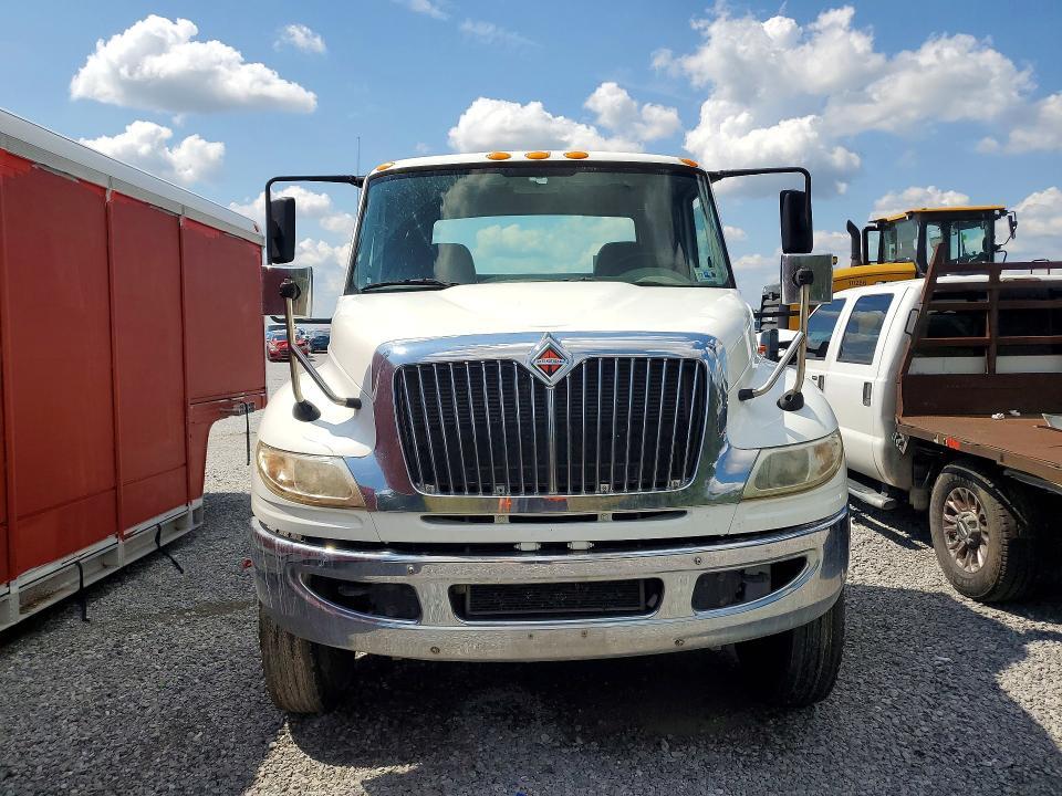 2018 International 4000 4400-Semi Truck
