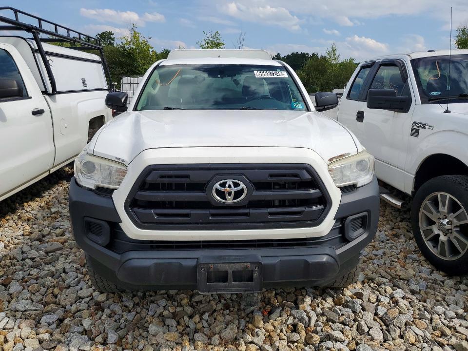 2016 Toyota Tacoma SR